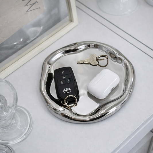 【予約注文：到着目安 3～4週間】シルバーラウンドトレイ TRA-0002