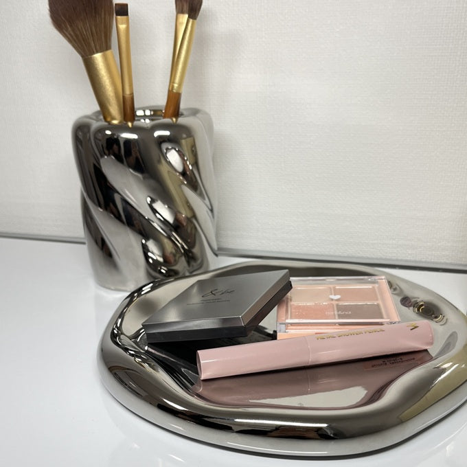 【予約注文：到着目安 3～4週間】シルバーラウンドトレイ TRA-0002