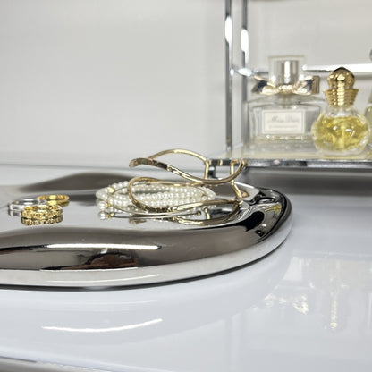 【予約注文：到着目安 3～4週間】シルバーラウンドトレイ TRA-0002