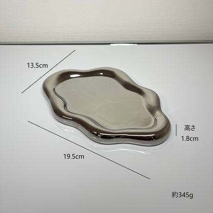 ニュアンストレイ TRA-0001